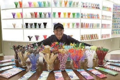 小商品 一根吸管窺見(jiàn)全球貿(mào)易之路